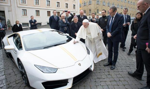 ثمن لامبورغيني البابا لمساعدة مسيحيي العراق