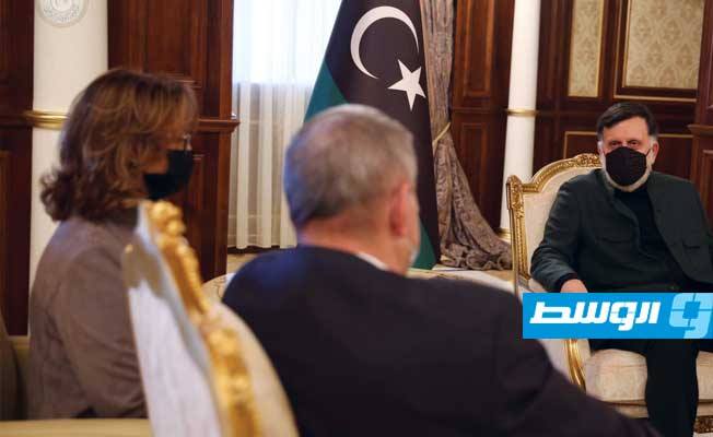 السراج، مع رئيس بعثة الأمم المتحدة للدعم في ليبيا يان كوبيش، 17 فبراير 2021. (المجلس الرئاسي)