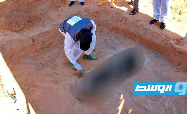 العثور على 5 جثث جديدة في مقابر جماعية بترهونة