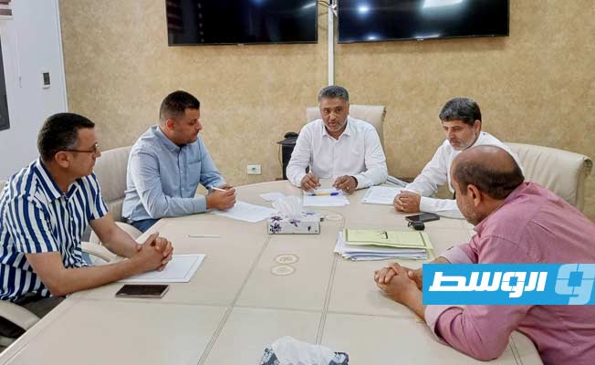 اجتماع العبدلي مع عميد بلدية أبوسليم، الأحد 29 مايو 2022. (الشركة العامة للكهرباء)
