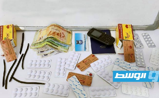 ضبط شخص بحوزته 240 قرصا مخدرا في أبوسليم