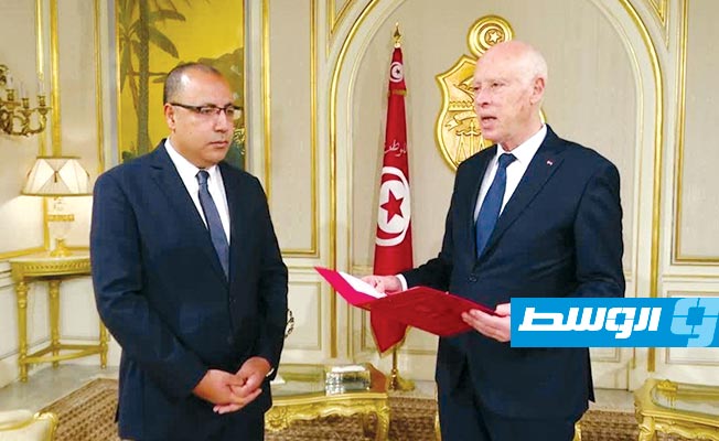 قيس سعيد يتسلم من المشيشي تركيبة الحكومة التونسية الجديدة