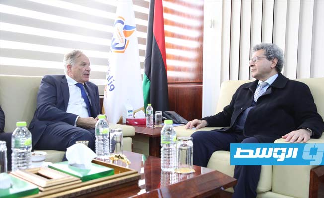 عون يؤكد للسفير الهولندي زيادة إنتاج ليبيا من النفط والغاز مع نهاية السنة