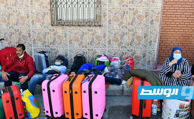 مرارة الانتظار تلاحق 32 ألف مغربي عالقين في الخارج بسبب «كورونا»