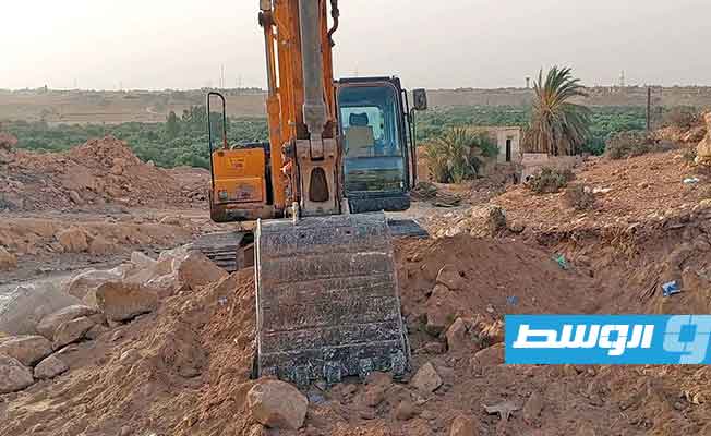 Bani Walid volunteers launch initiative to maintain and expand city road