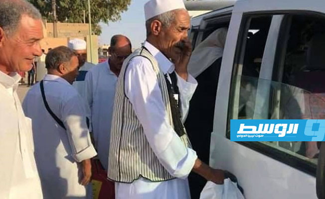 83 حاجًا وحاجة من بني وليد يغادرون إلى الأراضي المقدسة عبر مطار مصراتة