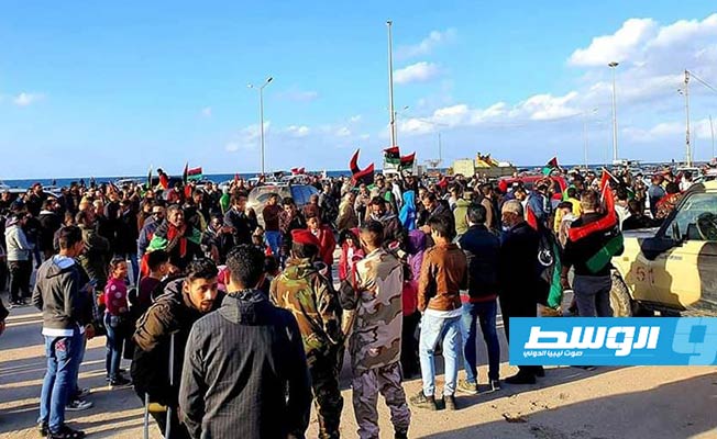نشطاء وسياسيون يحيون الذكرى التاسعة لثورة 17 فبراير في بنغازي
