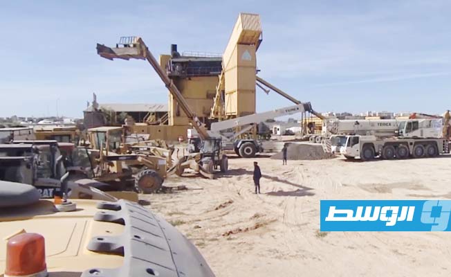 أحد مواقع الإنشاءات الخاصة بالطريق الدائري الثالث في طرابلس. (فيديو)
