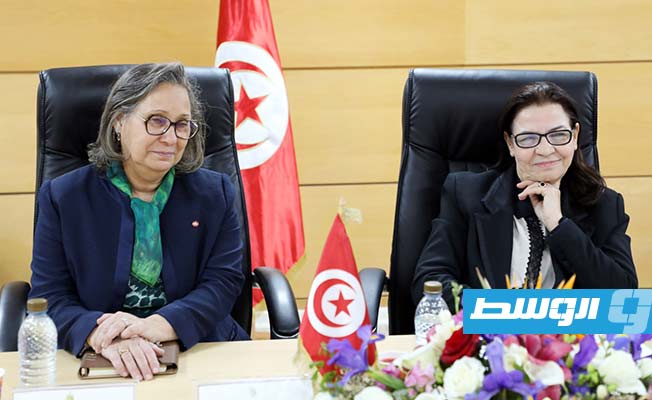 وزيرتا التجارة والصناعة في تونس.