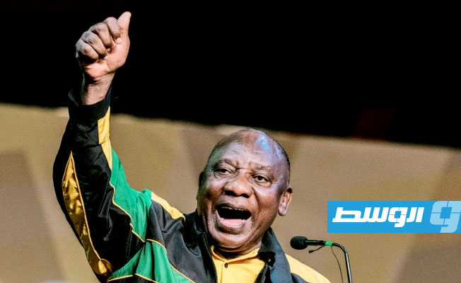 رئيس جنوب أفريقيا مصمم على الاستمرار في السلطة والفوز بولاية ثانية
