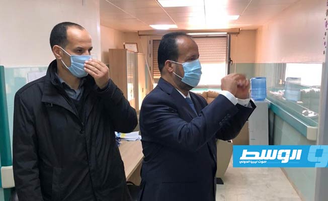 جولة وزير الصحة بمستشفى الأطفال في بنغازي. (مكتب إعلام المستشفى)