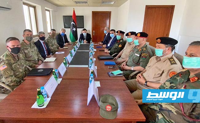 اجتماع القادة العسكريين بحكومة الوفاق مع قادة ومسؤولي أفريكوم. (المكتب الإعلامي لرئيس المجلس الرئاسي)
