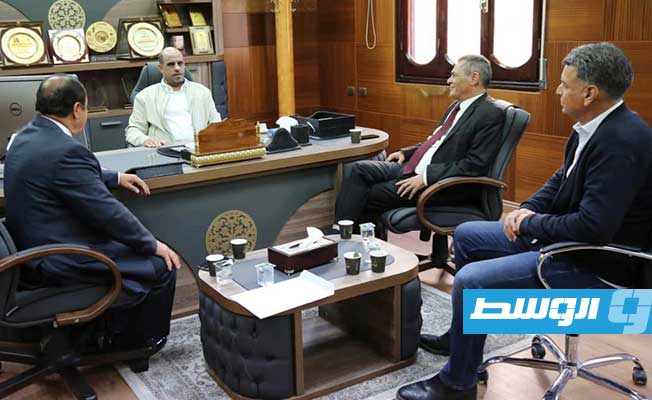 وزير الرياضة يناقش المشاكل والصعوبات التي تواجه نادي «الجزيرة»