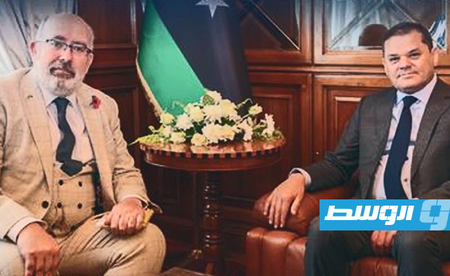 لقاء الدبيبة مع سفير بريطانيا الجديد لدى ليبيا مارتن لونغدن، الأربعاء 8 نوفمبر 2023. (حكومتنا)
