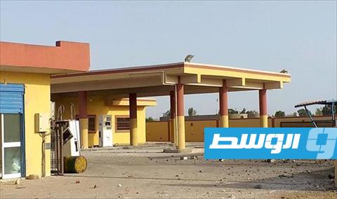 محطة وقود غير شرعية في المنطقة بين الزاوية وبئر الغنم. (بشير عبدالنبي، بوابة الوسط)