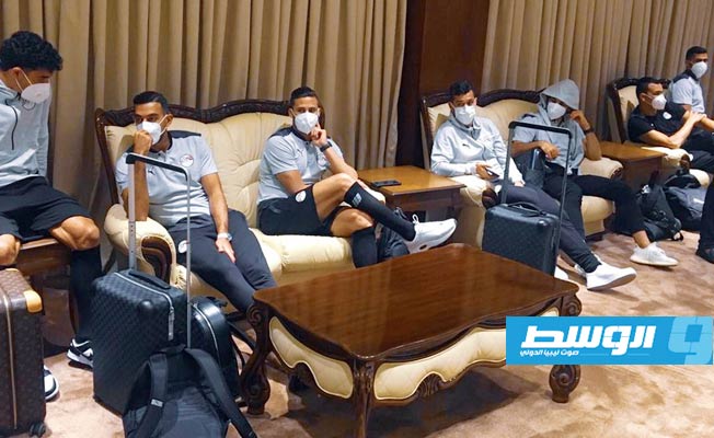 منتخب مصر يتوجه إلى مقر إقامته في بنغازي وسط دقائق لإجراءات الوصول (صور)