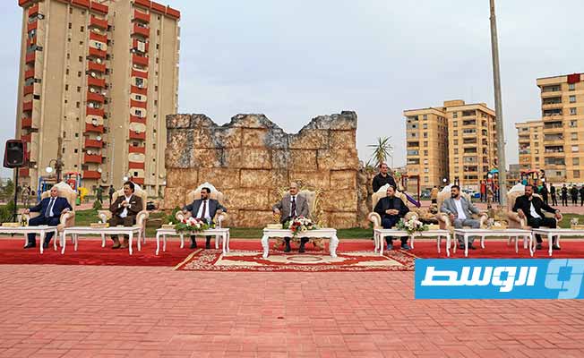 حفتر يفتتح «عمارات السبخة» بمنطقة السلماني في بنغازي التي أعيد تسميتها بـ«حي المشير»، الثلاثاء 21 مارس 2023 (القيادة العامة)