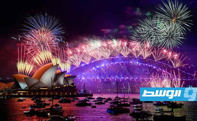 بالصور: نيوزيلاندا تبدأ 2022.. واحتفالات في أستراليا بالعام الجديد