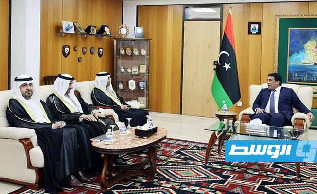 المنفي خلال تسلمه أوراق اعتماد السفير الإماراتي الجديد لدى ليبيا، الإثنين 17 يناير 2022. (المجلس الرئاسي)