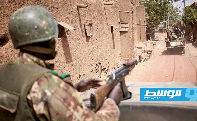 مصادر أمنية: مقتل 10 جنود في كمين وسط مالي