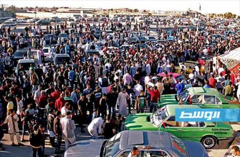 بالصور: مهرجان للسيارات الكلاسيكية و الـ BMW بمدينة أجدابيا