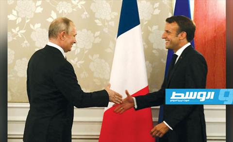 التقارب الفرنسي الروسي يفتح الباب لحلحلة أزمات إقليمية في مقدمتها ليبيا