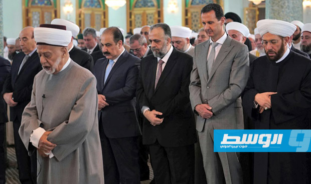 بشار الأسد يؤدي صلاة عيد الفطر في دمشق