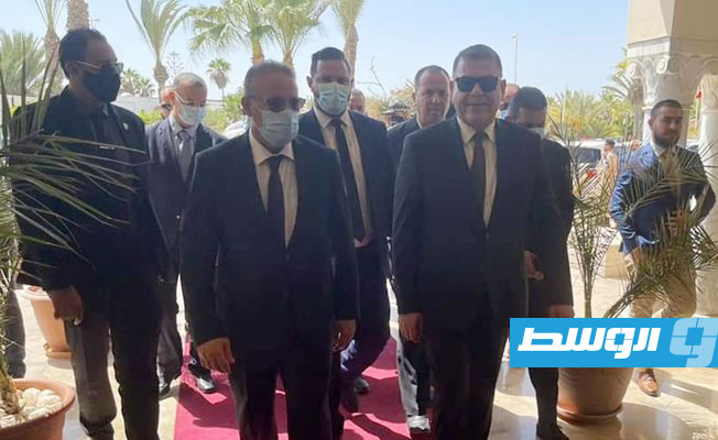 وصول وزيري الداخلية والصحة الليبيين إلى مقر الاجتماع مع نظرائهم التونسيين في مدينة جربة، الأربعاء 15 سبتمبر 2021. (حكومتنا)