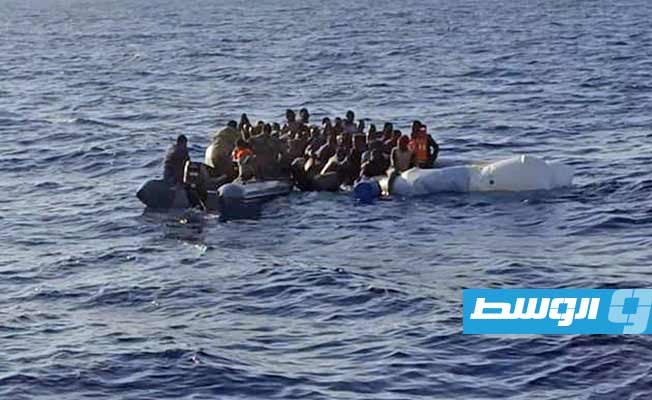 فقدان 30 مهاجرا قبالة ساحل ليبيا بينهم نساء وأطفال