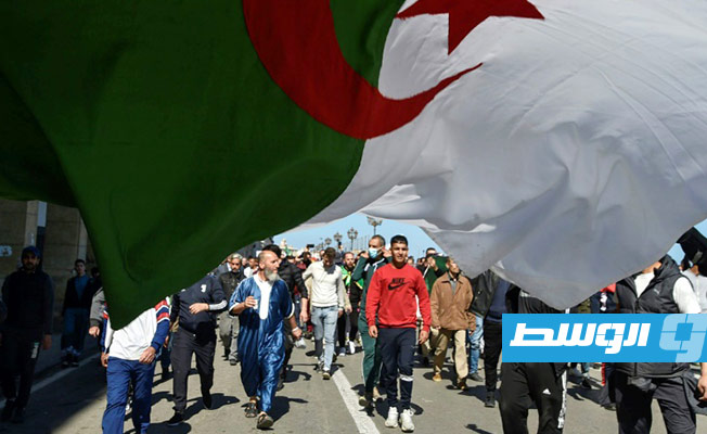 «فرانس برس»: تظاهرات للحراك في الجزائر غداة إعلان موعد الانتخابات