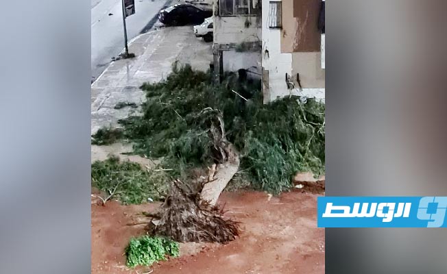 آثار العاصفة دانيال في أحد شوارع بنغازي، 9 سبتمبر 2023. (بوابة الوسط)
