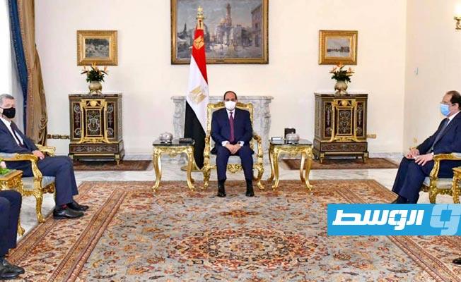السيسي: مصر تدعم الحلول السياسية في ليبيا