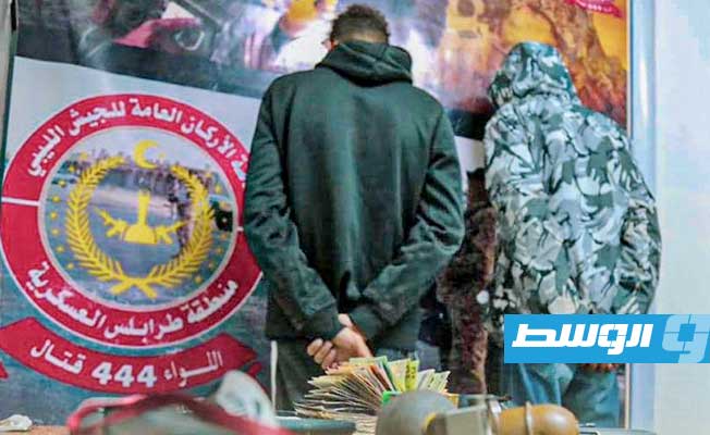 القبض على 5 مطلوبين على ذمة قضايا جنائية في طرابلس وبني وليد