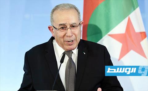 الجزائر تحث ليبيا على اتخاذ إجراءات لنزع سلاح الميليشيات