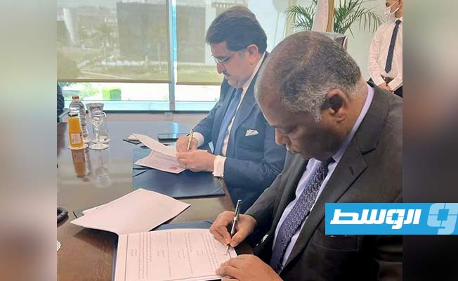 جانب من توقيع اتفاقية التحول الرقمي مع الشركة المصرية (صفحة وزارة المالية بحكومة الوحدة الوطنية على فيسبوك)