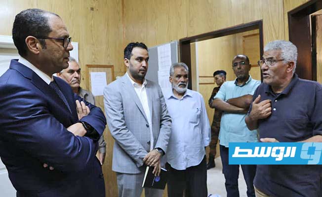 عبدالجليل يعد بوضع حلول جذرية للمشكلة الأمنية بمستشفى الجلاء في بنغازي