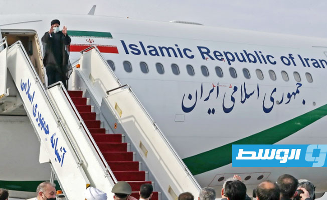 الرئيس الإيراني يزور سلطنة عمان لتعزيز العلاقات الاقتصادية والسياسية