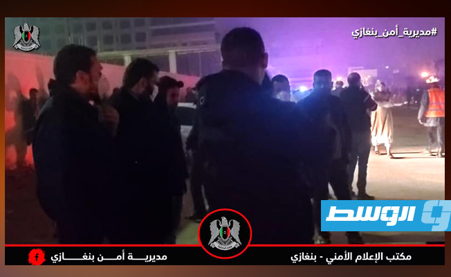 قوات الأمن تنتشر قرب حريق سوق المصرية في بنغازي, 12 أبريل 2020 (مديرية أمن بنغازي)