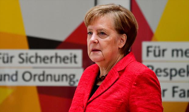 اتهام ميركل وحكومتها بالتورط في فضيحة حول المهاجرين في ألمانيا