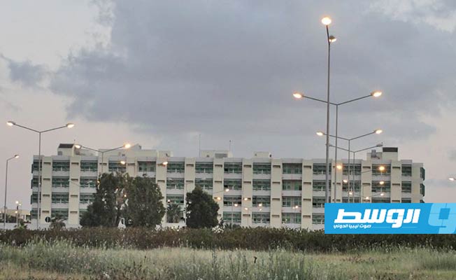 مستشفى الهواري ببنغازي يستقبل 65 حالة «كورونا» خلال شهر