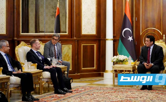 لقاء المنفي في طرابلس مع السفير الفرنسي، 29 أكتوبر 2022. (المجلس الرئاسي)