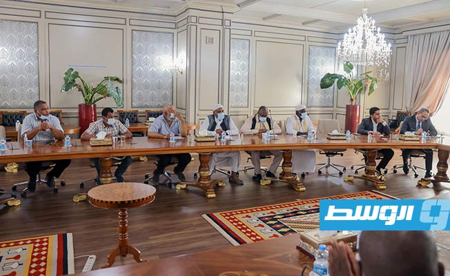رئيس حكومة الوحدة الوطنية الموقتة عبدالحميد الدبيبة خلال لقاء مع عدد من أعيان مدينة مرزق،بديوان مجلس الوزراء 28 يوليو 2021. (حكومة الوحدة الوطنية)