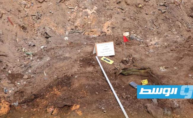 انتشال جثامين مجهولة من مقبرة جماعية في ترهونة, 12 أكتوبر 2021. (الهيئة العامة للبحث والتعرف على المفقودين)
