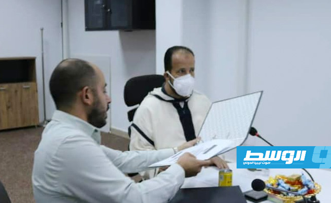 وزير الصحة علي الزناتي يتابع الوضع الوبائي من داخل غرفة الطوارئ بالمنطقة الشرقية، 20 يوليو 2021. (وزارة الصحة)
