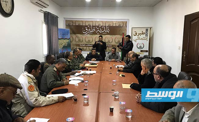 لجنة مكلفة من القيادة العامة تبحث حصر مباني القوات المسلحة المتعدى عليها في طبرق