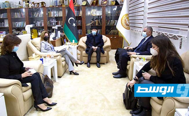 جانب من لقاء عقيلة صالح مع وليامز في مكتب الأول بالقبة، 7 مارس 2022. (صفحة الناطق باسم مجلس النواب عبدالله بليحق)