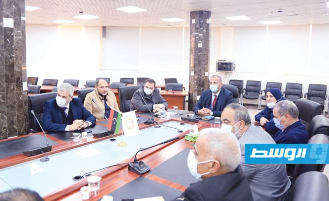 اجتماع وزير التعليم عماري زايد مع مسؤولي الوزارة, 14 مارس 2021. (تعليم الوفاق)