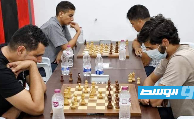 32 لاعبا في شطرنج الجامعات بودان
