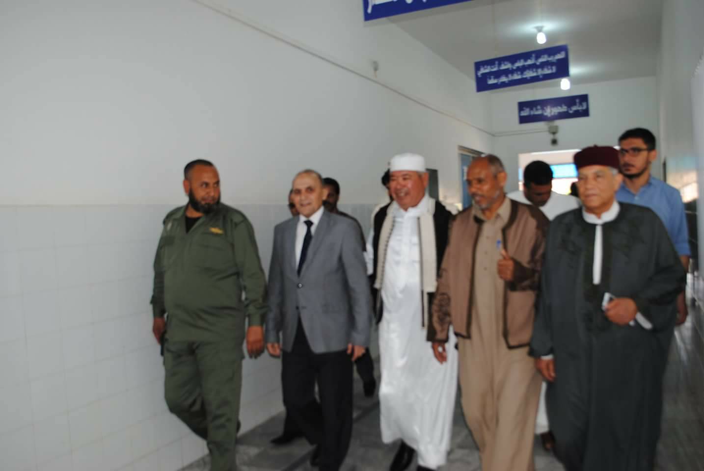 وفد من المؤسسة الوطنية للنفط يزور مستشفى امحمد المقريف في أجدابيا