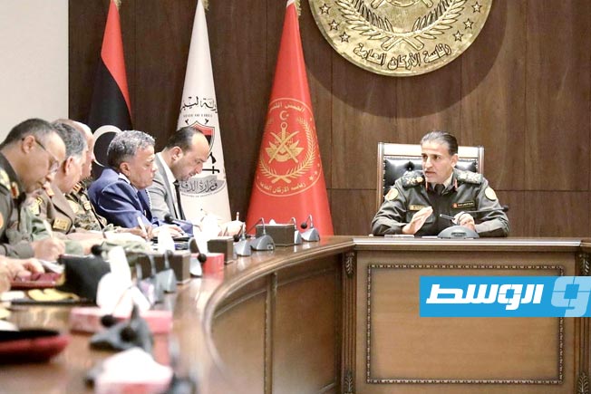 Al-Namroush chairs an expanded meeting to address military salary files
